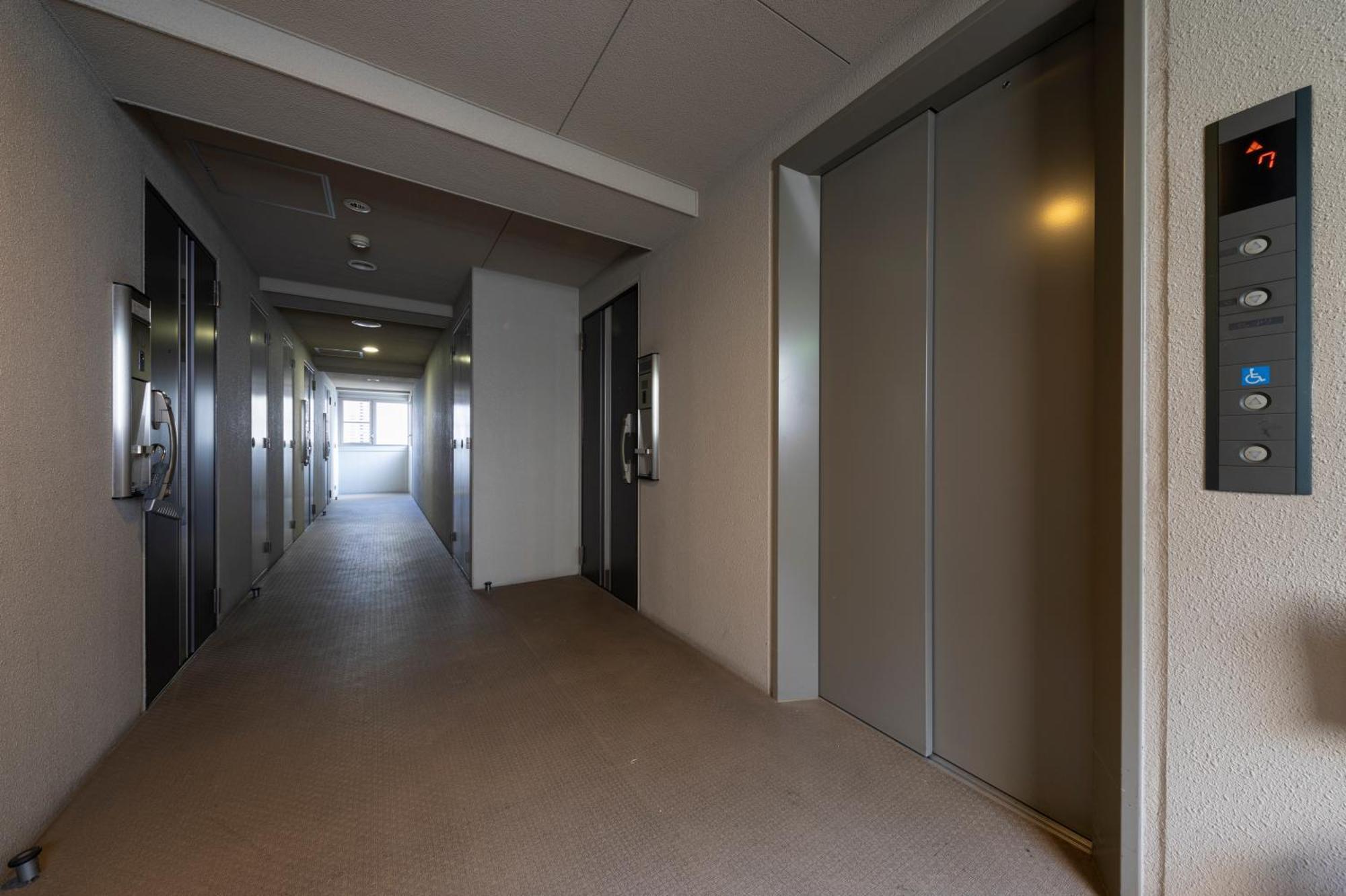 クリスタルコート難波 Apartment Osaka Luaran gambar